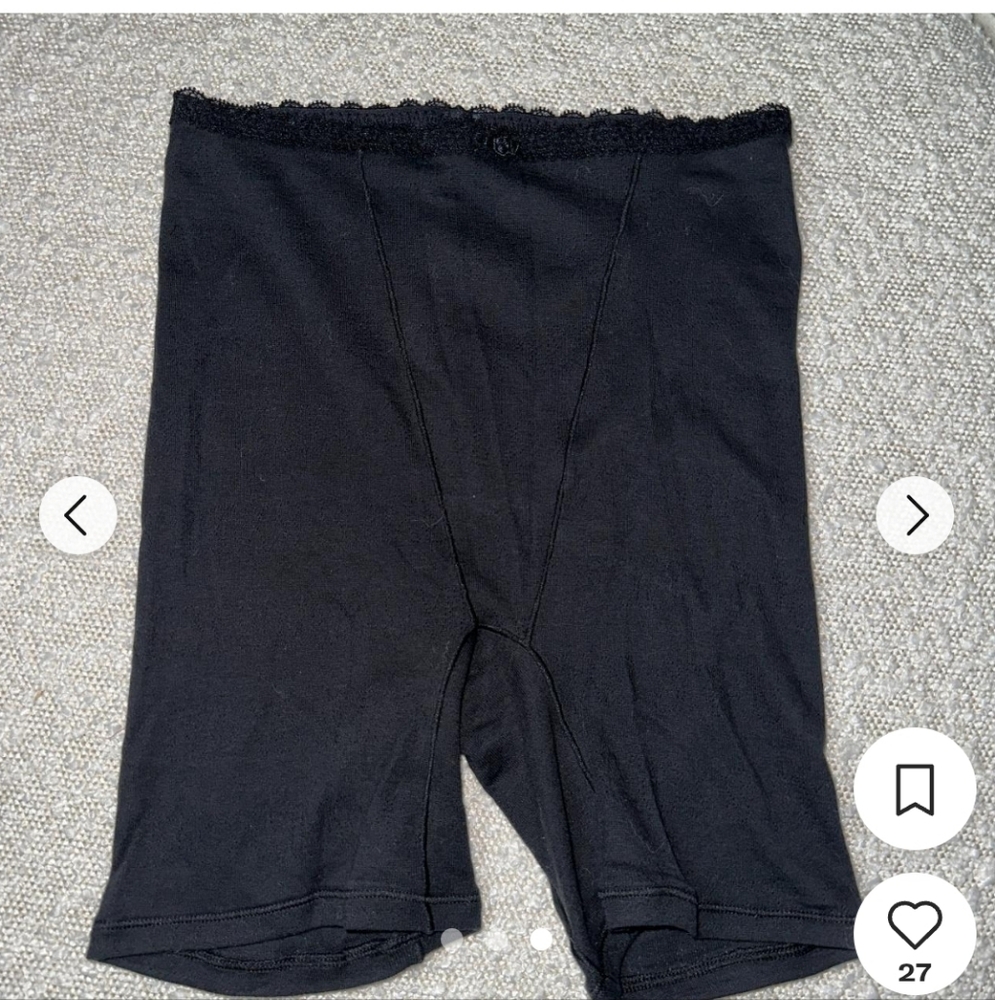SKIMS Black Women's Lounge short